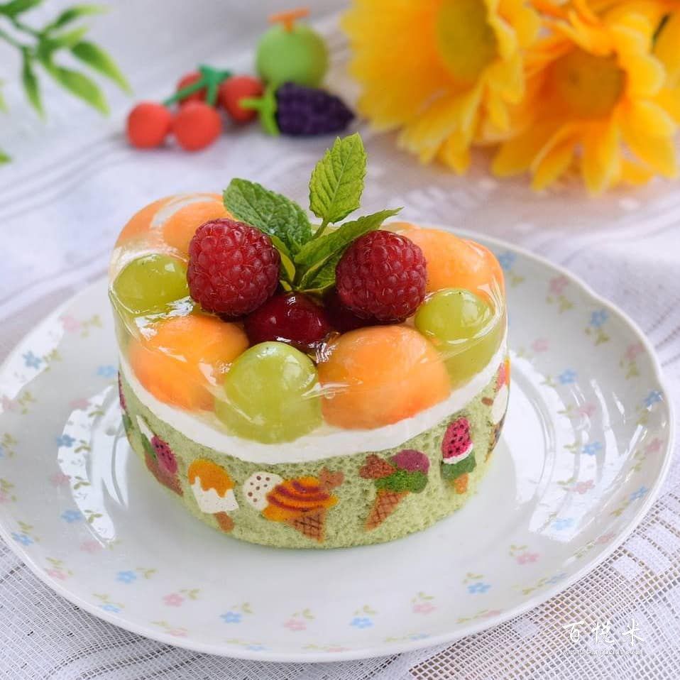 日本小姐姐做的奶油蛋糕卷，個個都像藝術(shù)品，美到不忍下口哇